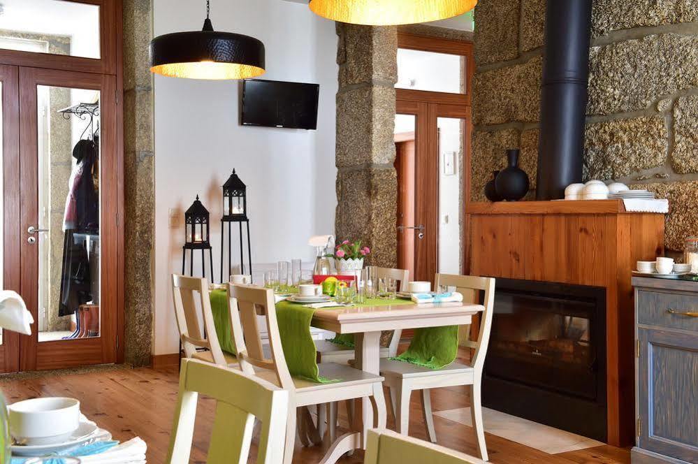 Solar Egas Moniz-Charming House & Local Experiences Villa Paco de Sousa ภายนอก รูปภาพ